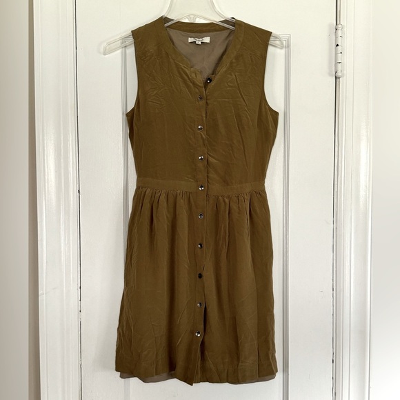 Madewell Dresses & Skirts - Madewell Silk Button Mini dress​